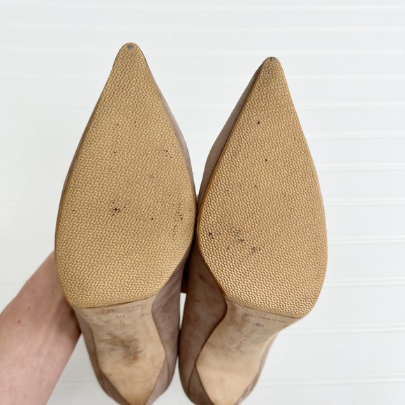 Manolo Blahnik BB Suede Pumps 105 Pointed Toe Taupe Tan Neutral Stiletto - Picture 12 of 13